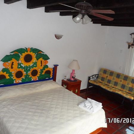 Hotel Spa Mi Pueblito Tepoztlan Cuernavaca Ruang foto