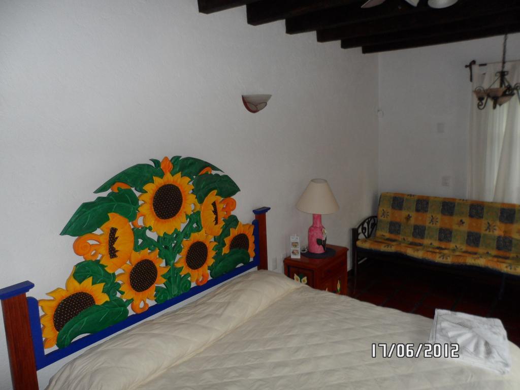 Hotel Spa Mi Pueblito Tepoztlan Cuernavaca Ruang foto